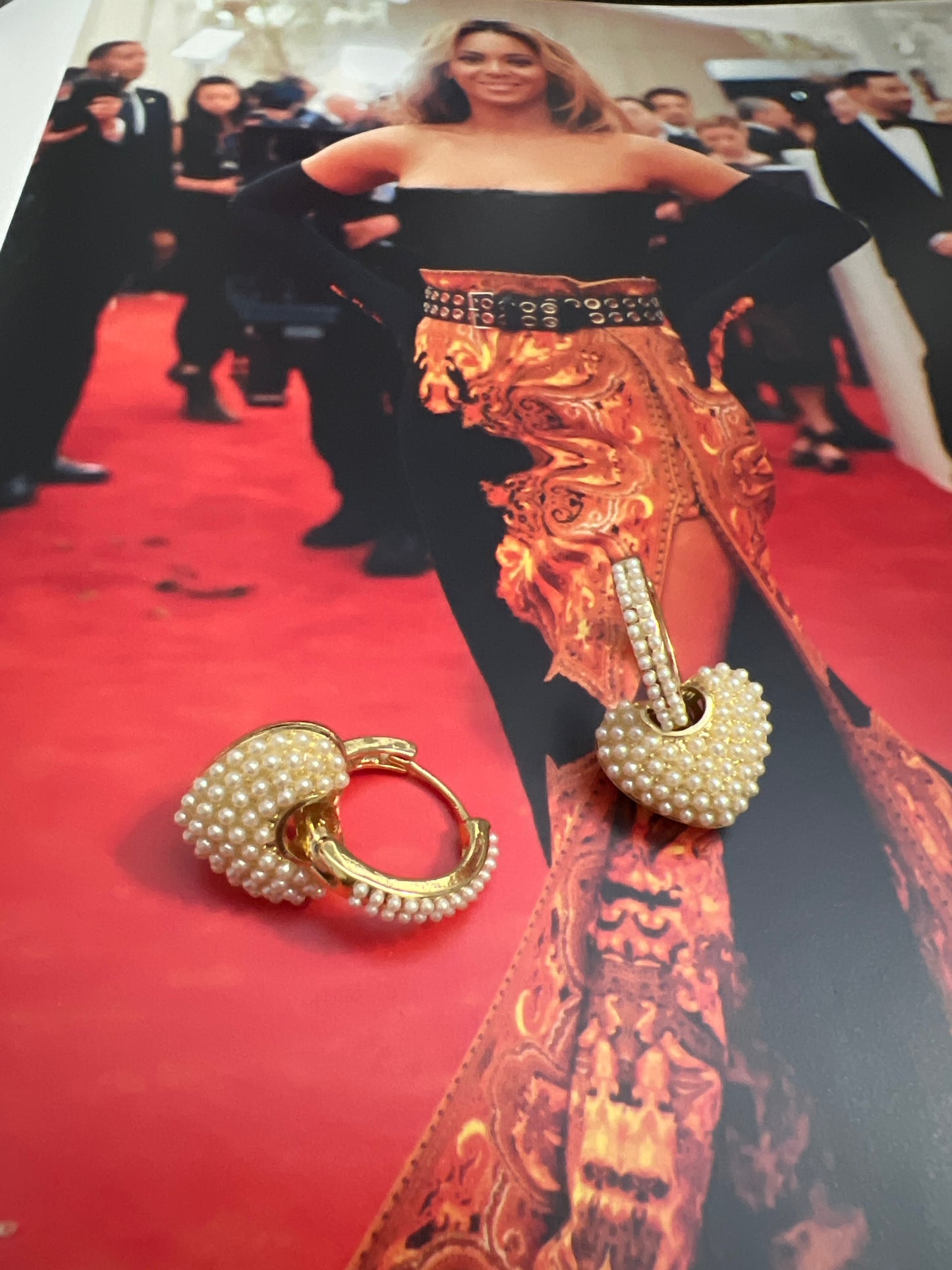 Pantallas perlas 081324NJ