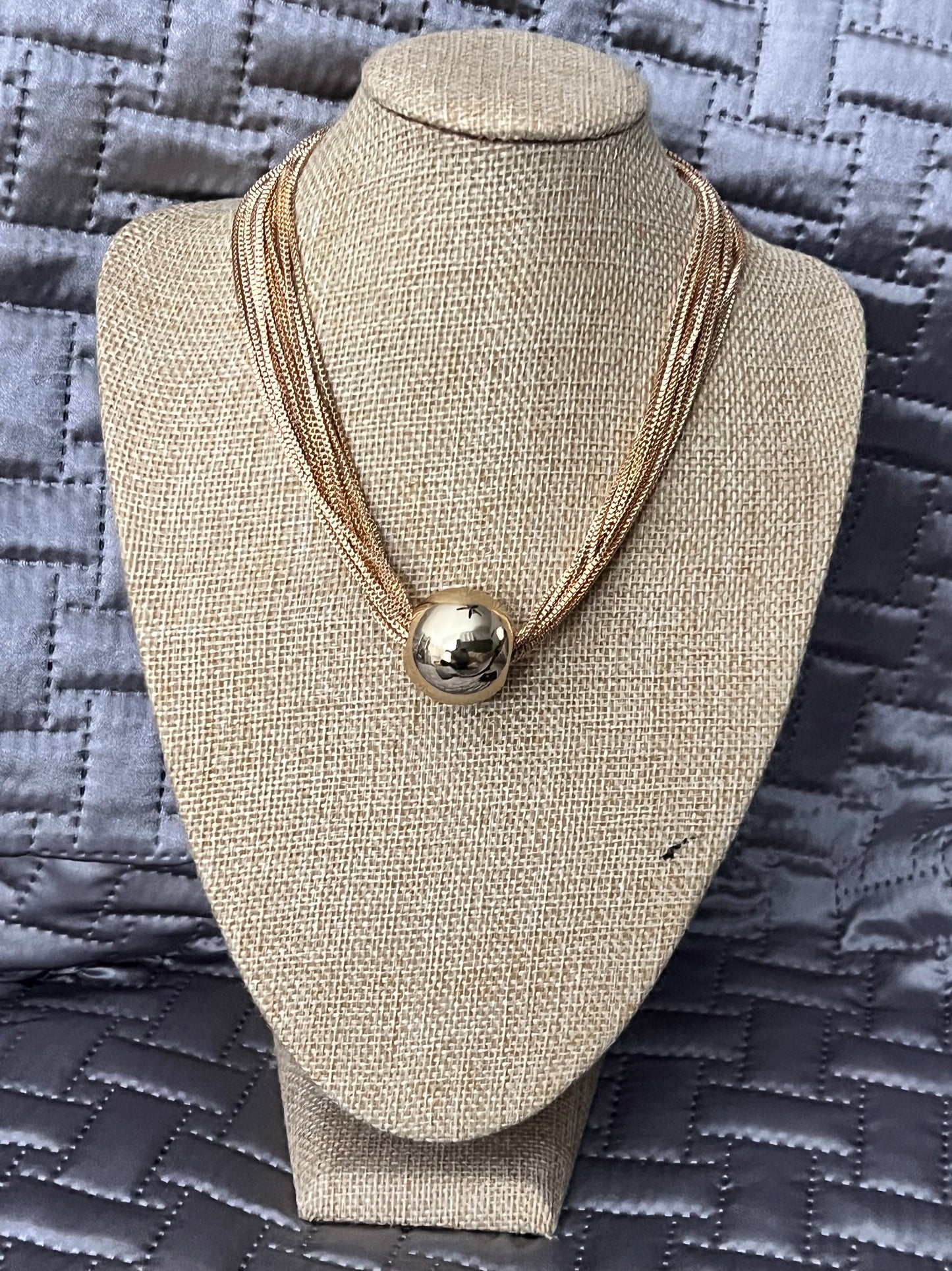 Collar dorado 45C67NJ