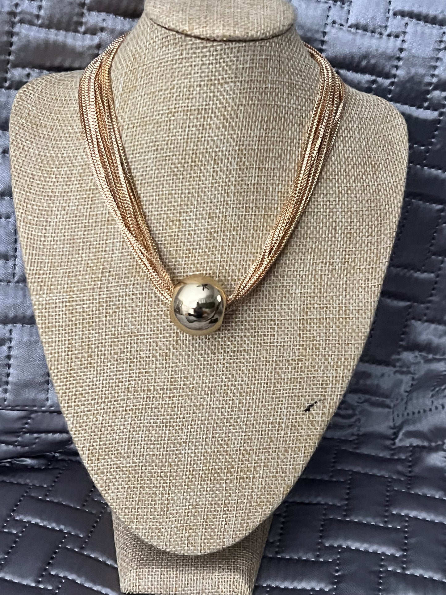 Collar dorado 45C67NJ