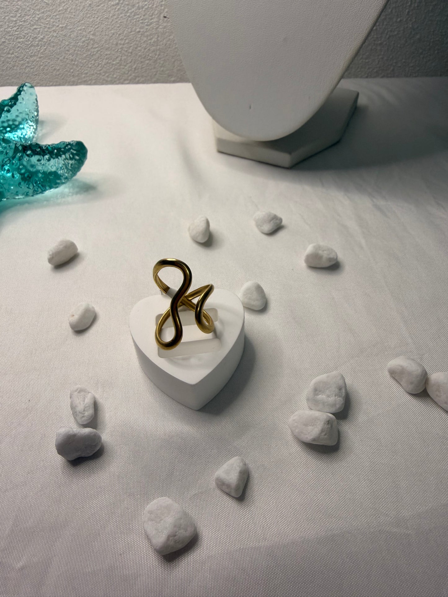 Yin Ring