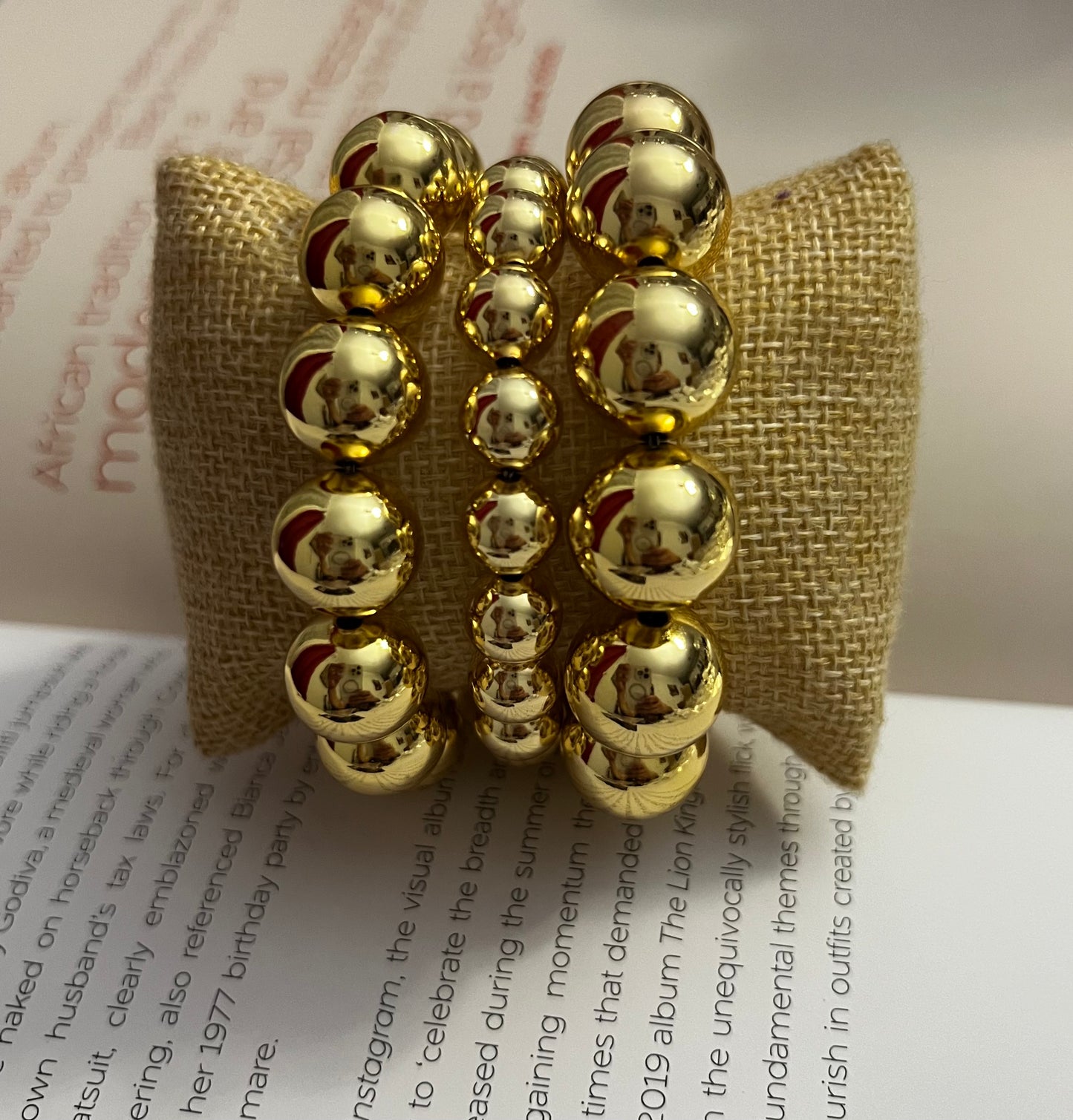 Sphere bracelet