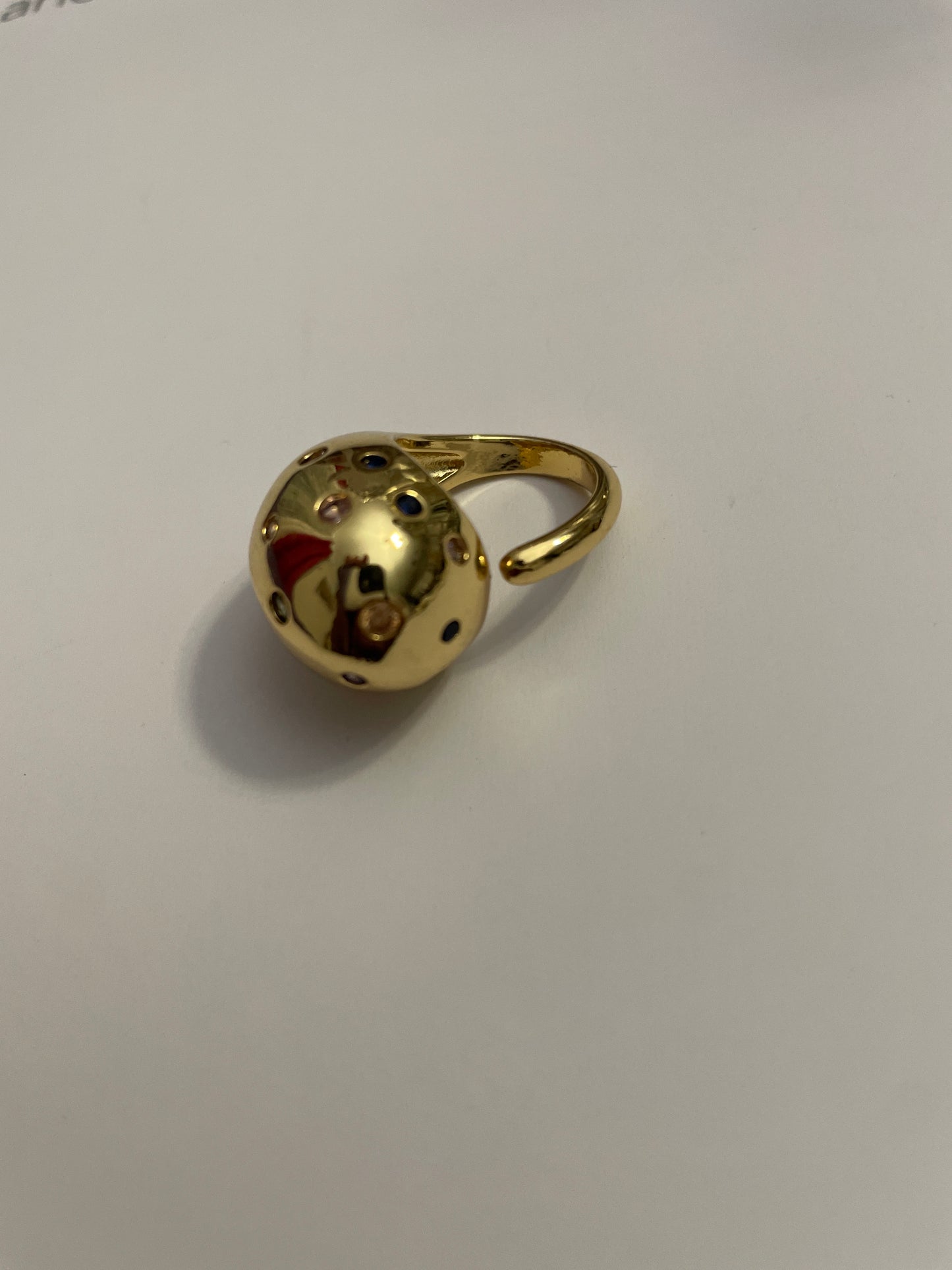 Multicolor sphere ring