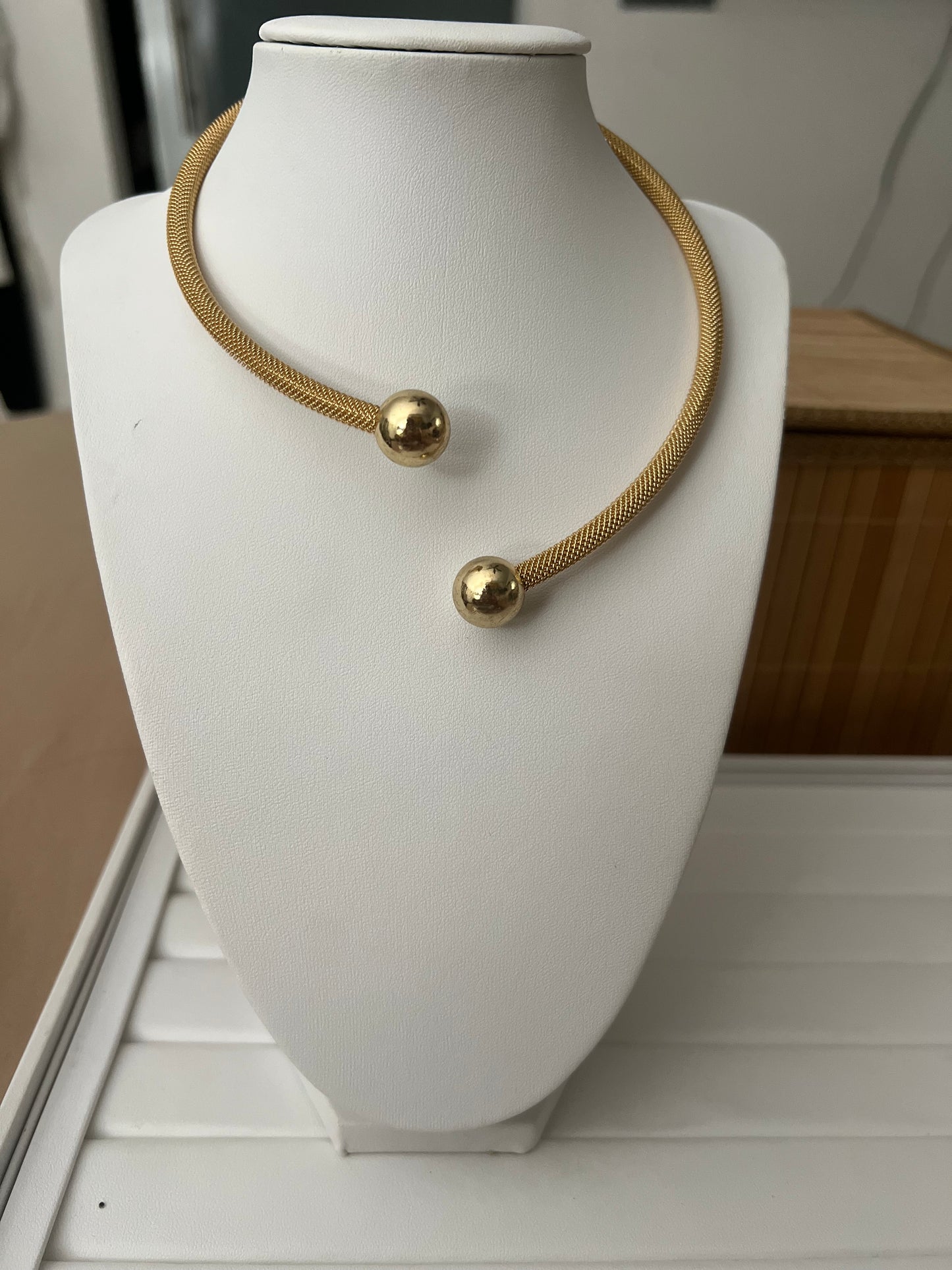 Choker 091124BZ