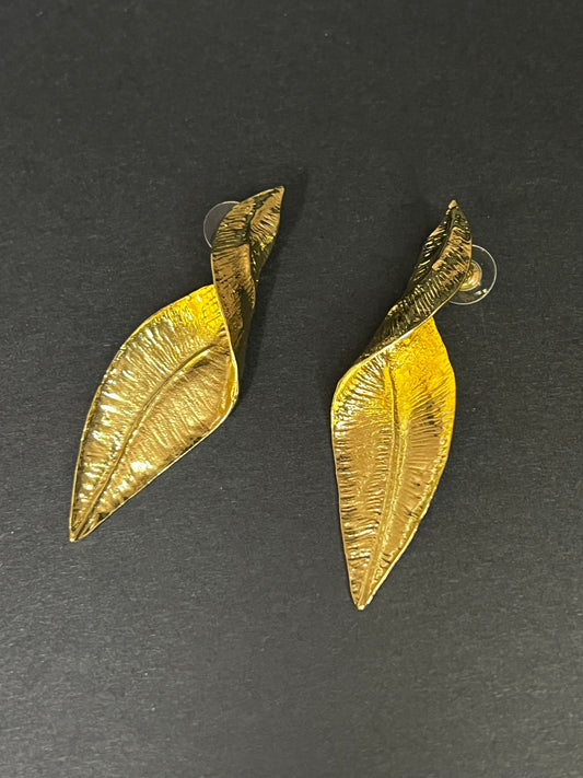 Pendientes de hojas