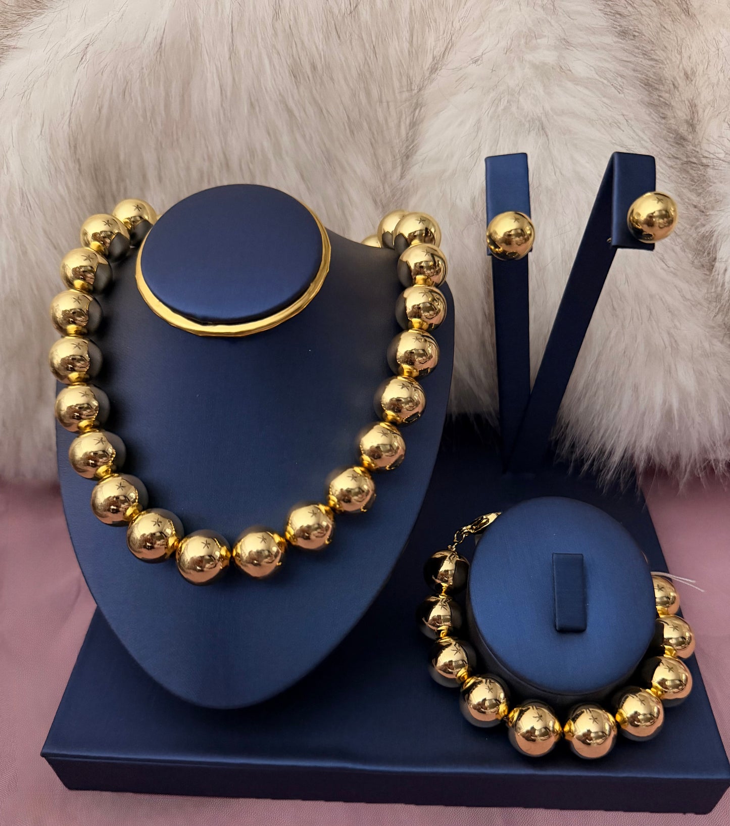 Ball Necklace & bracelet