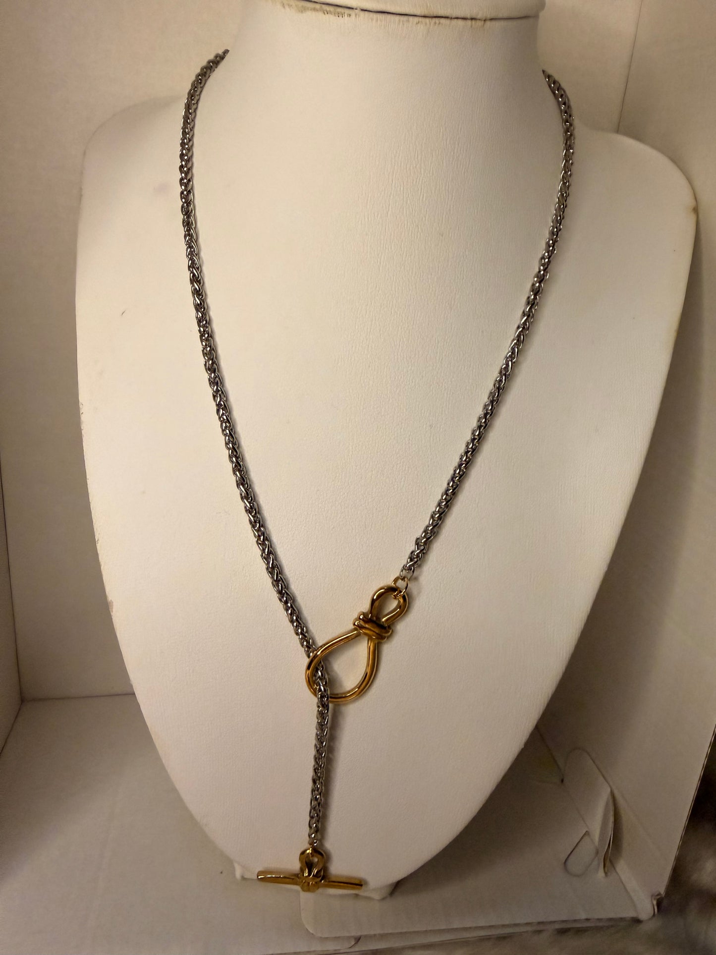 Collar Yan