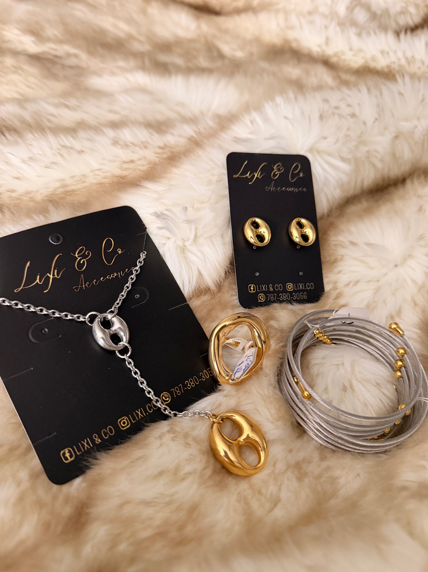 Necklace GG