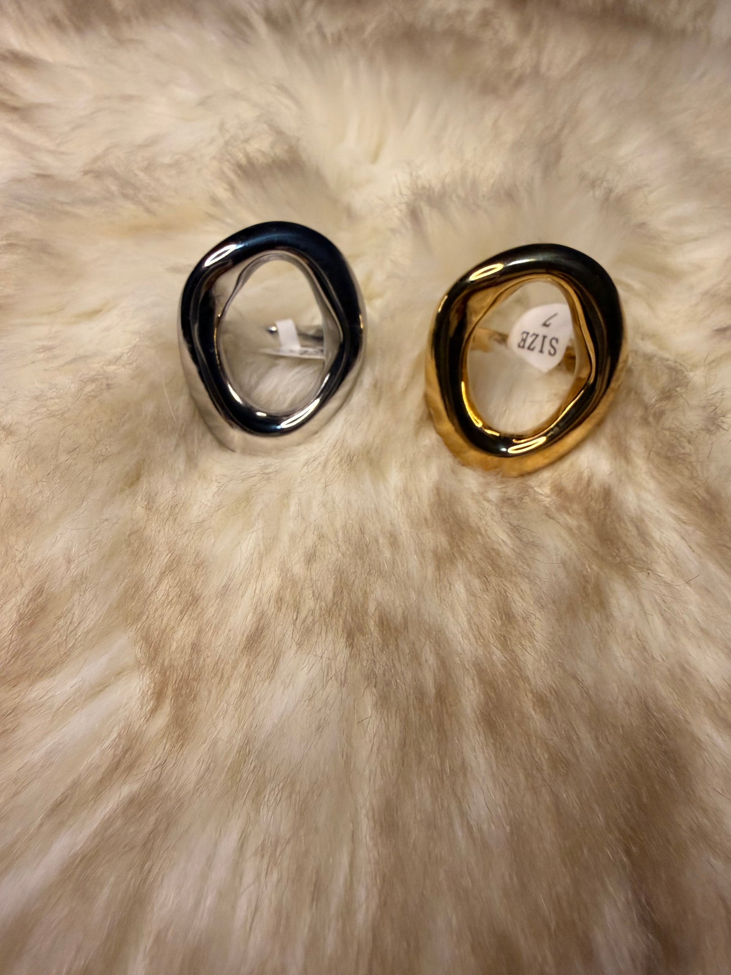Circular Ring L